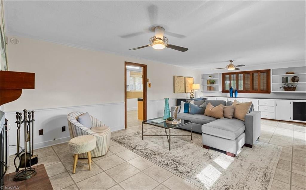3505 Fox Place