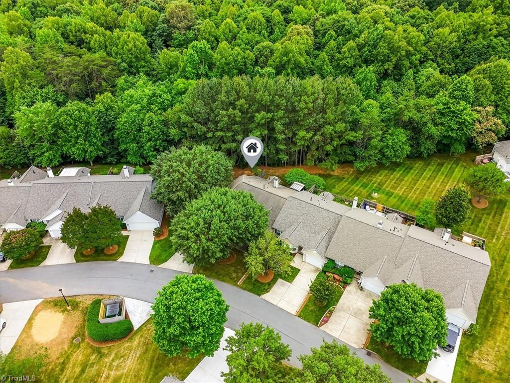 8 Mansfield Circle
