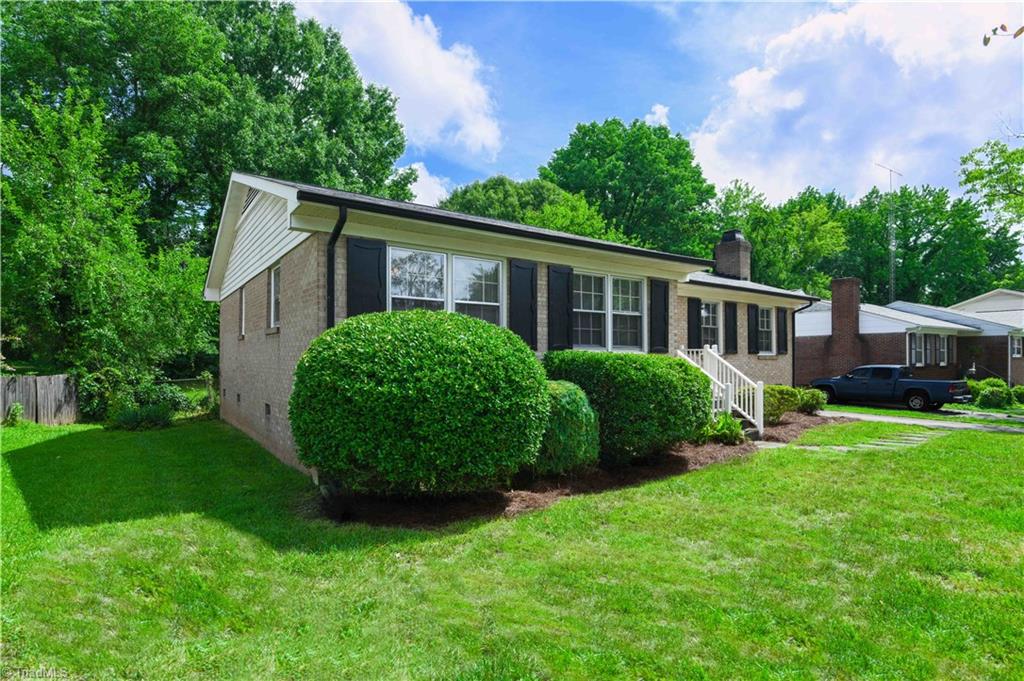 2306 Cherokee Drive