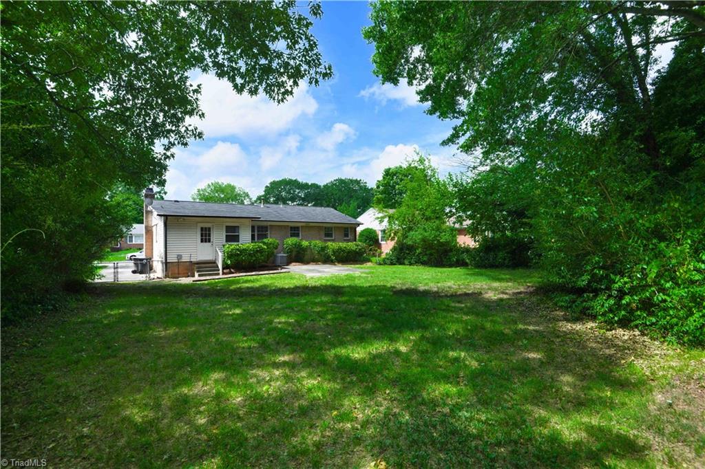 2306 Cherokee Drive