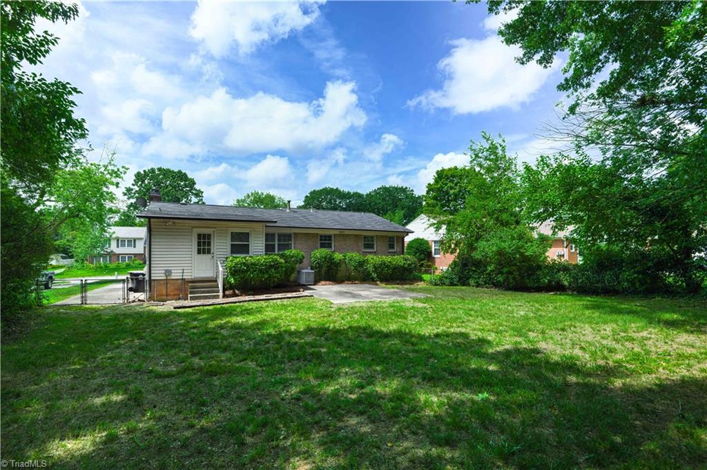2306 Cherokee Drive