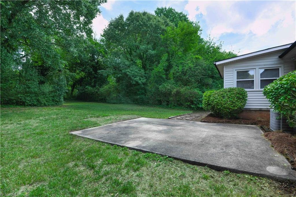 2306 Cherokee Drive
