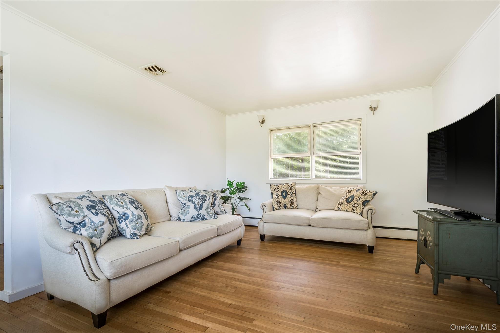 27 Side Avenue
