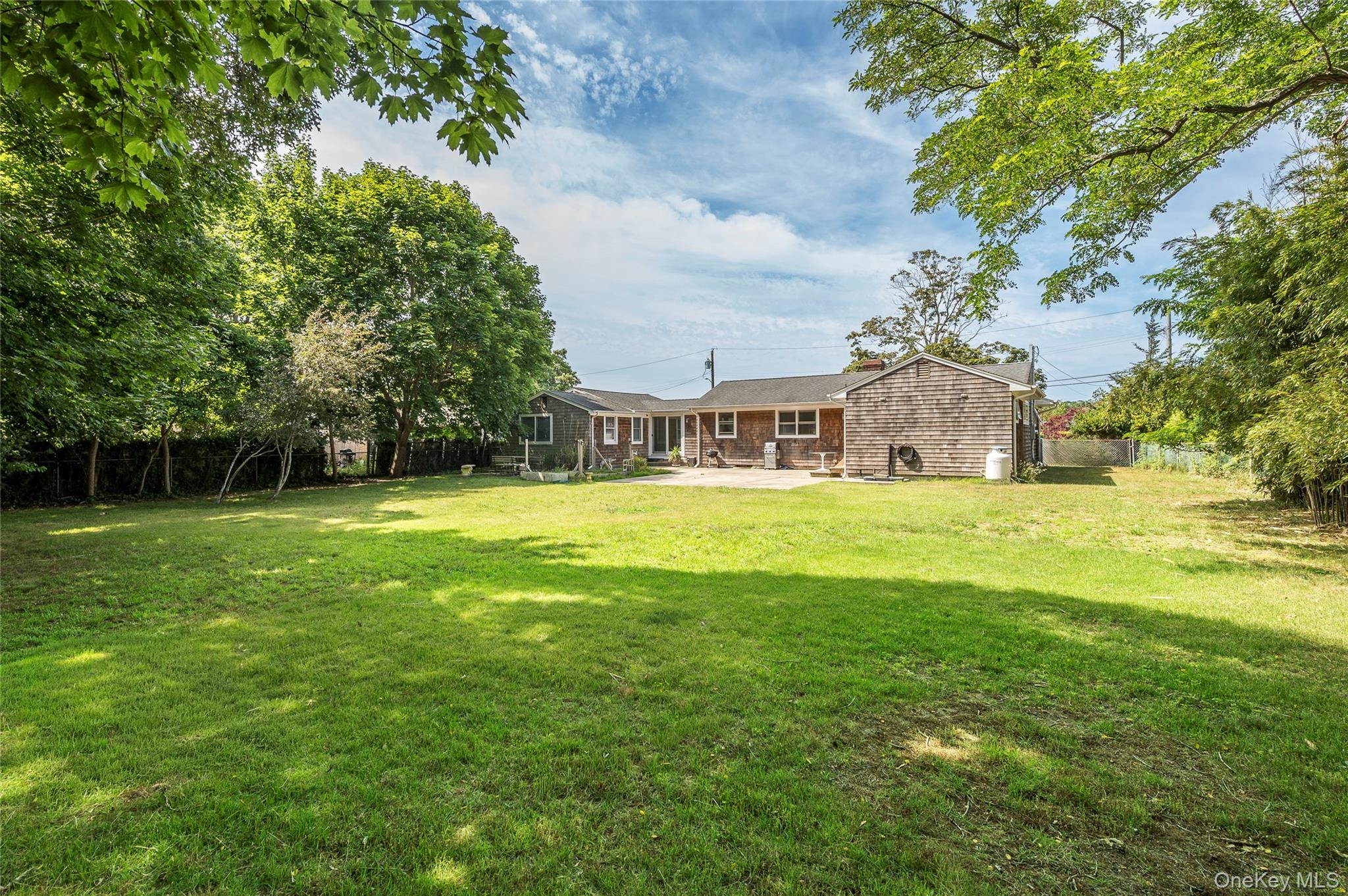 27 Side Avenue