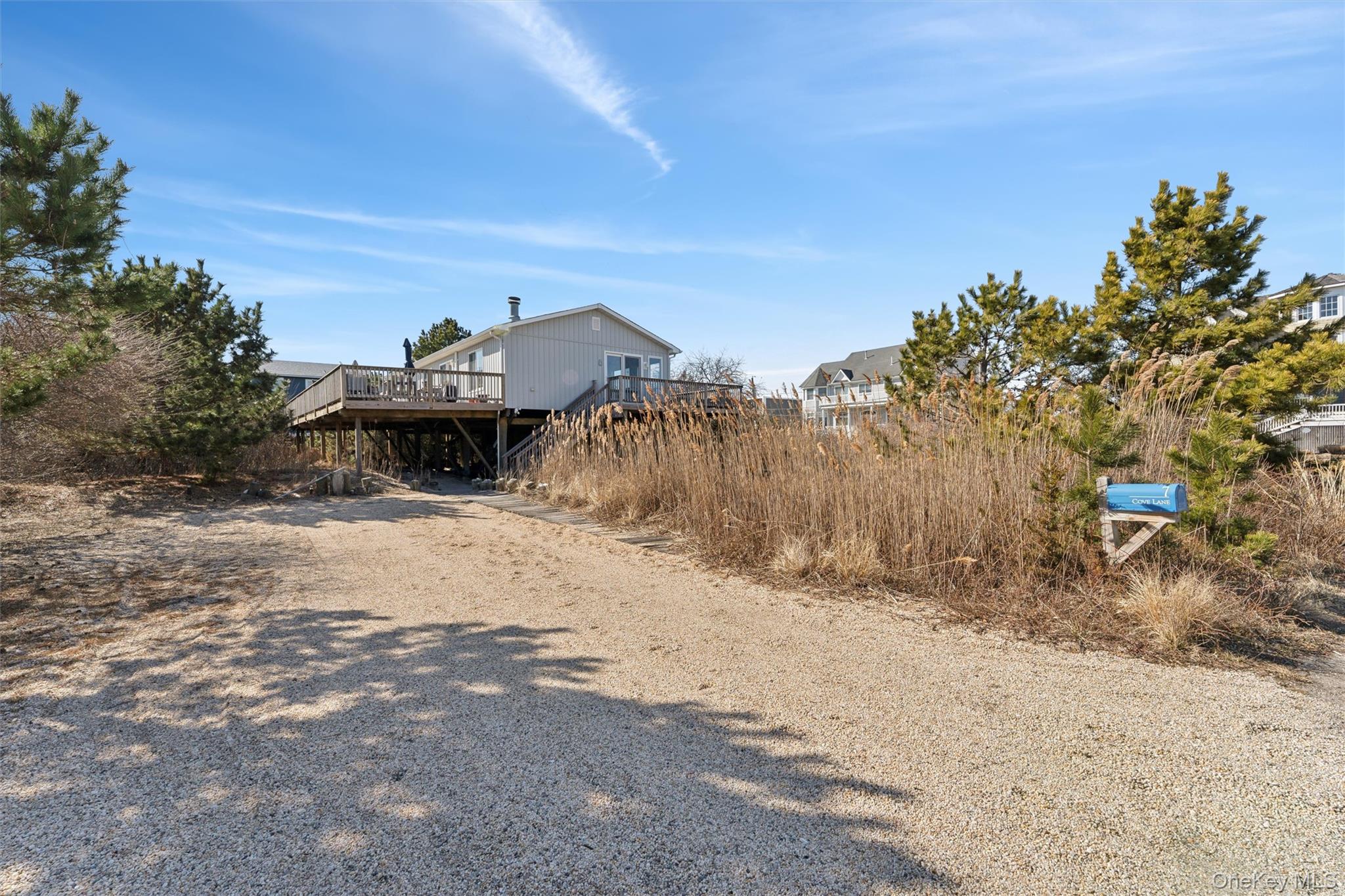 7 Cove Lane