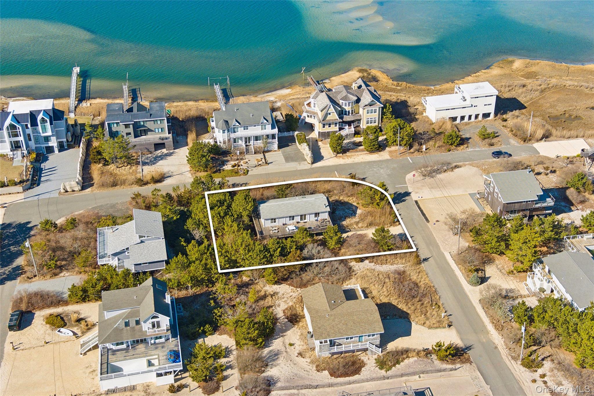 7 Cove Lane