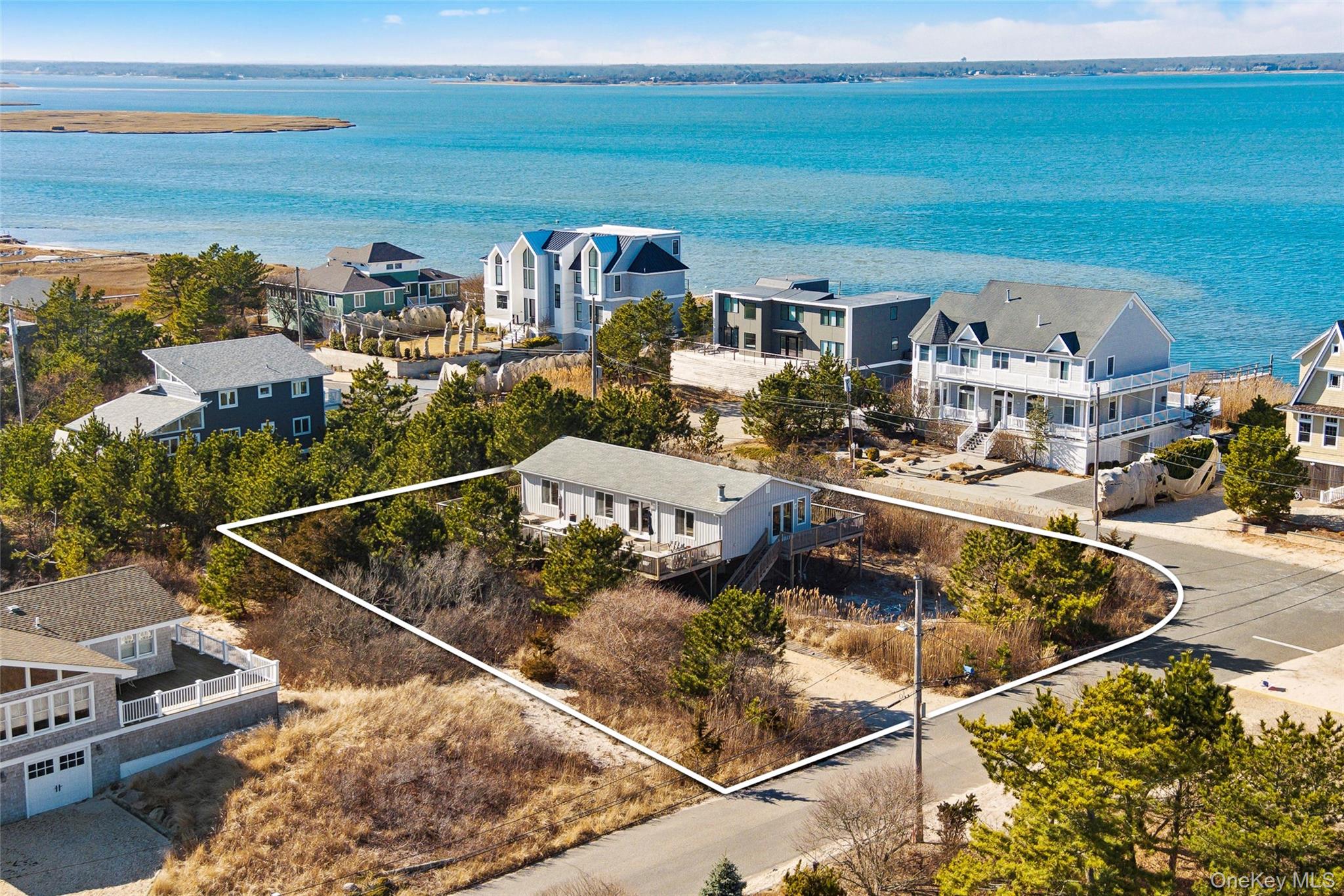 7 Cove Lane