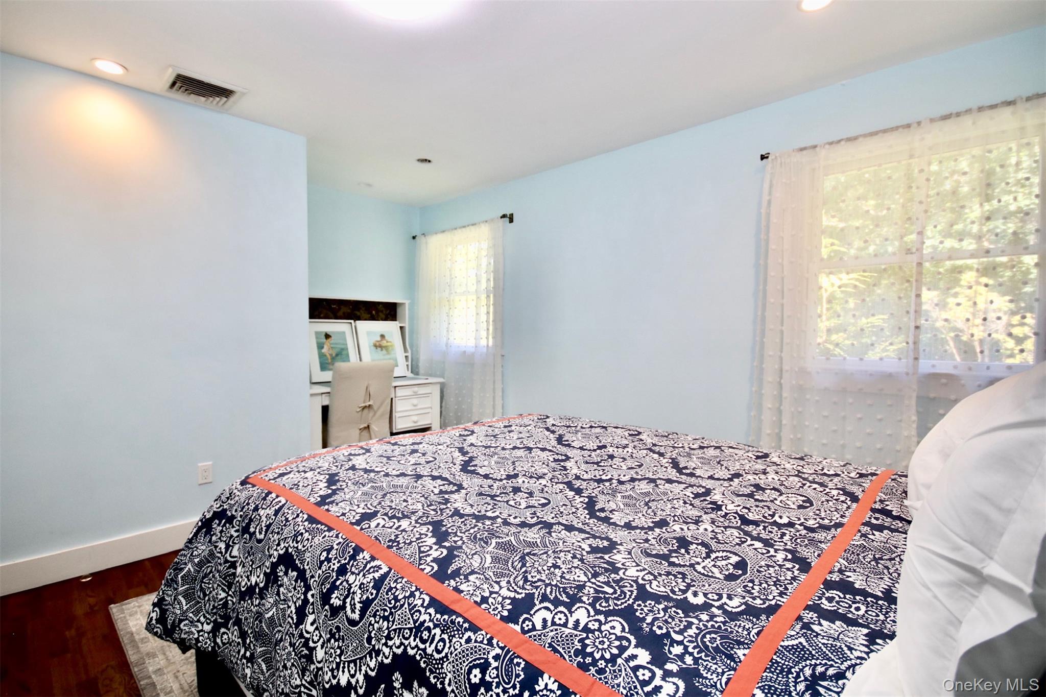 28 Old Trail Road