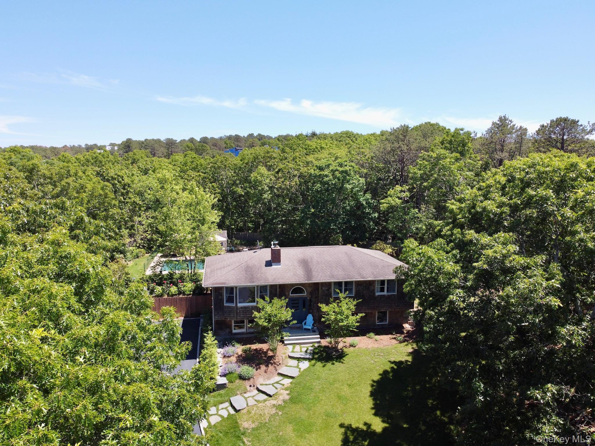 28 Old Trail Road