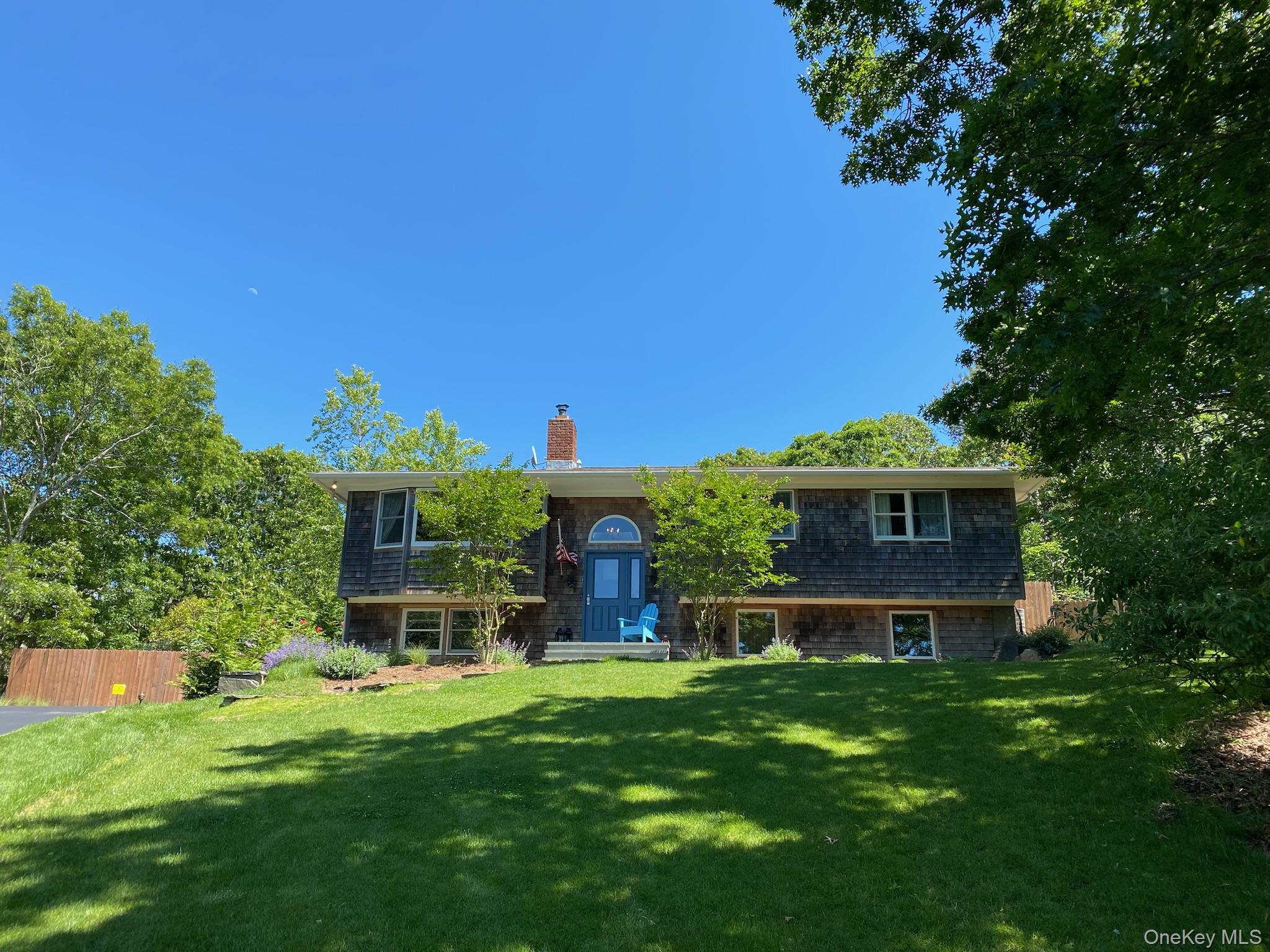 28 Old Trail Road