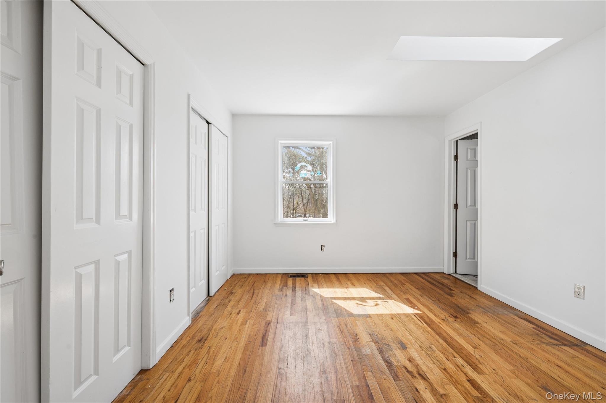 221 E Montauk Highway