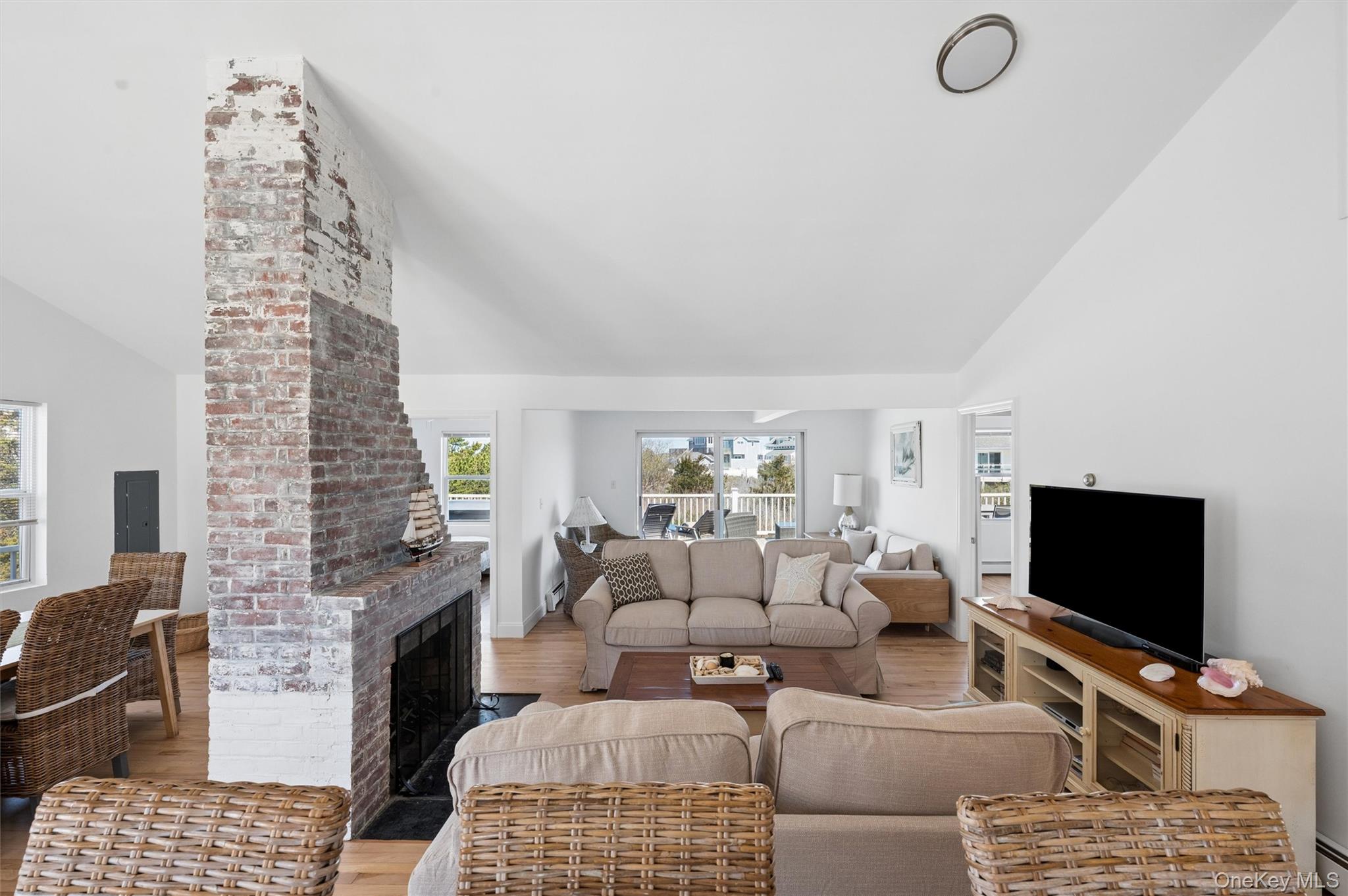 898 Dune Road