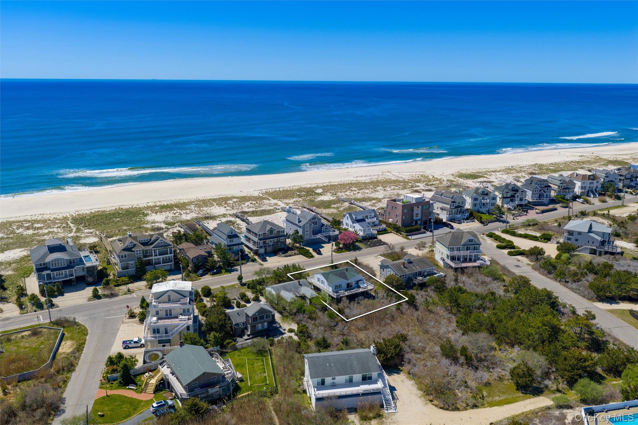 898 Dune Road