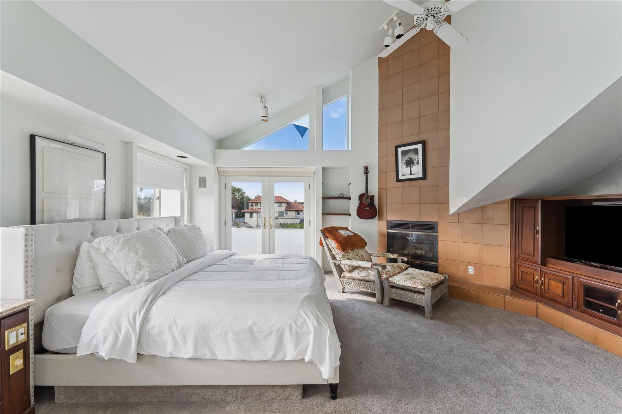 11 Watersedge Ct