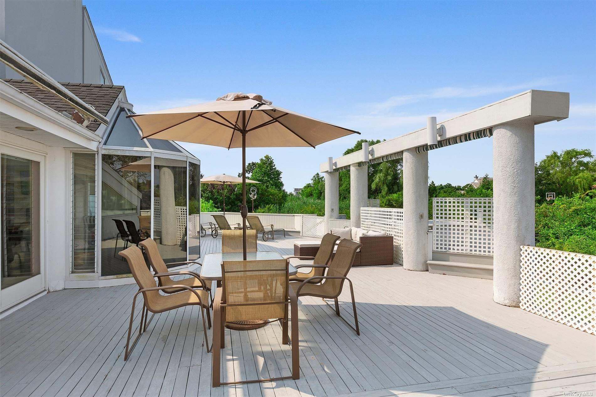 11 Watersedge Ct