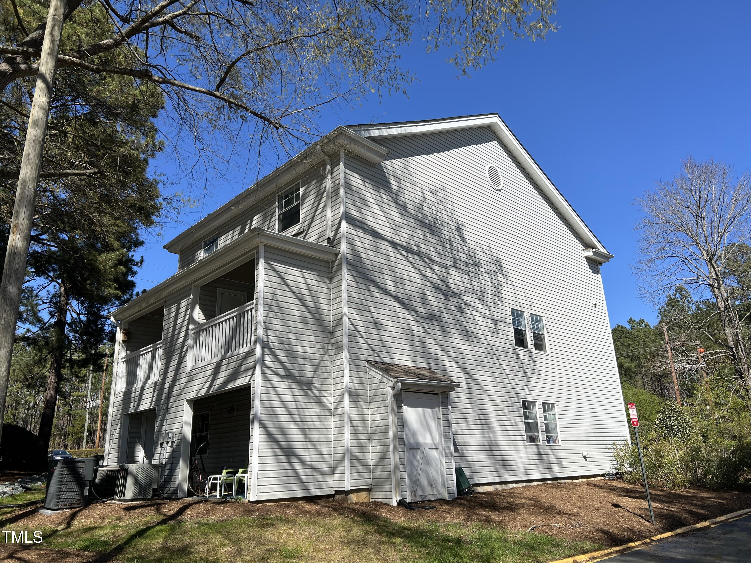 129 Schultz Street