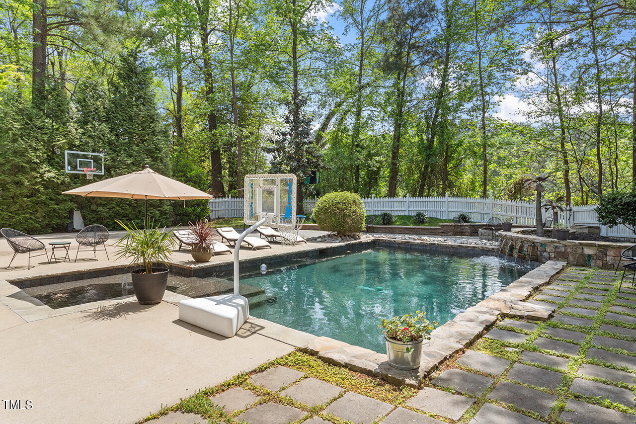 284 Elmcrest Drive