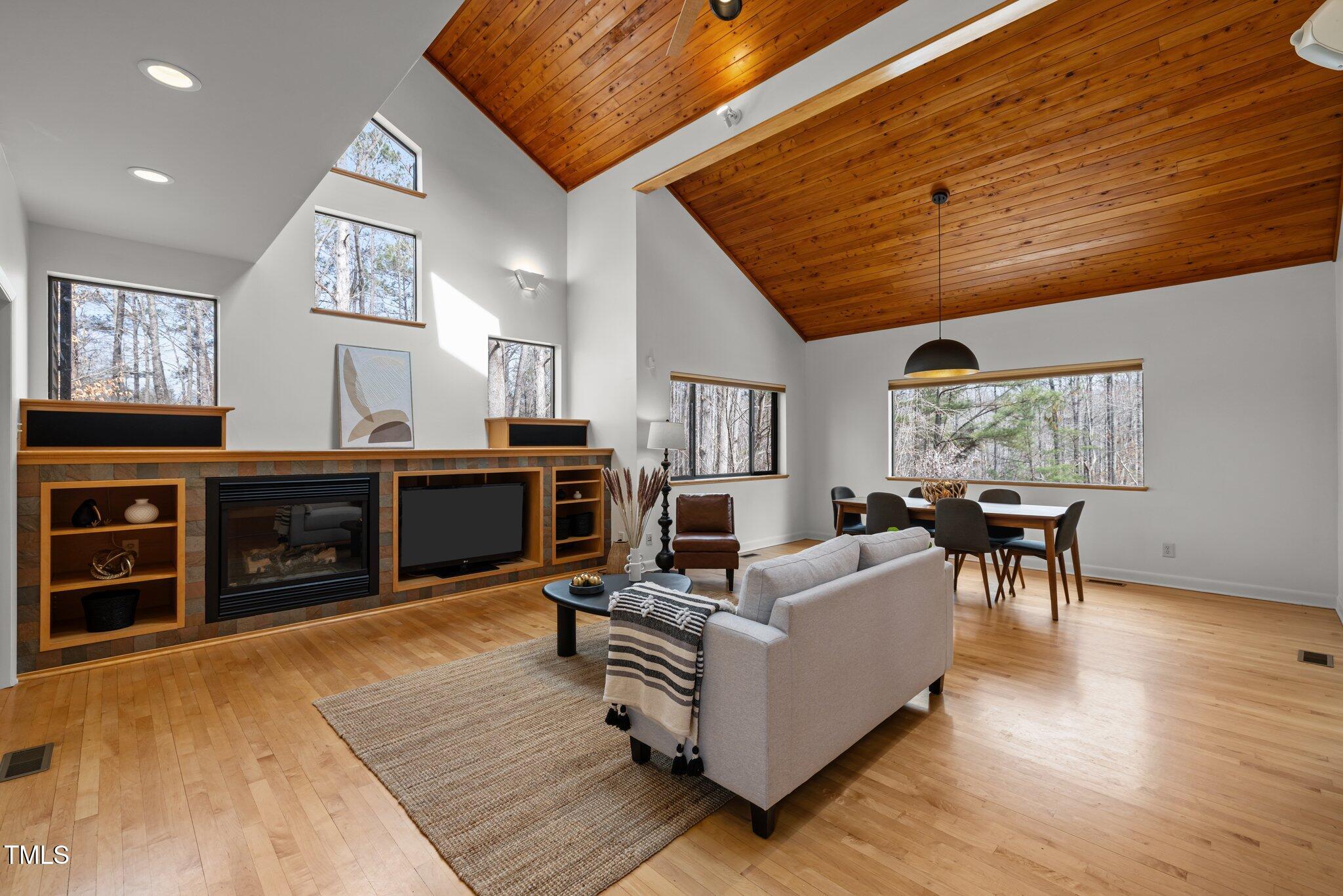 1011 Oxbow Crossing Road