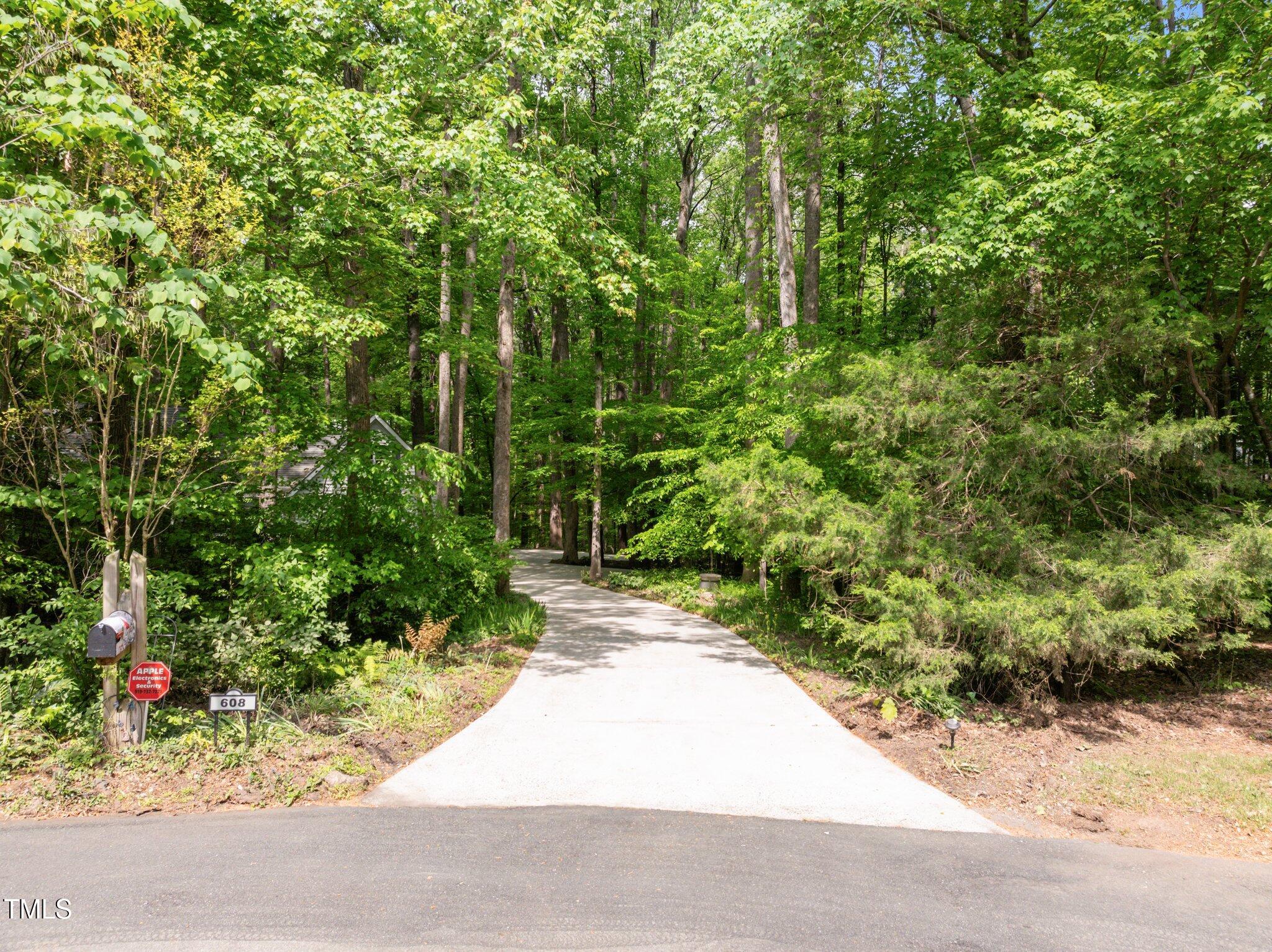 608 Valen Court