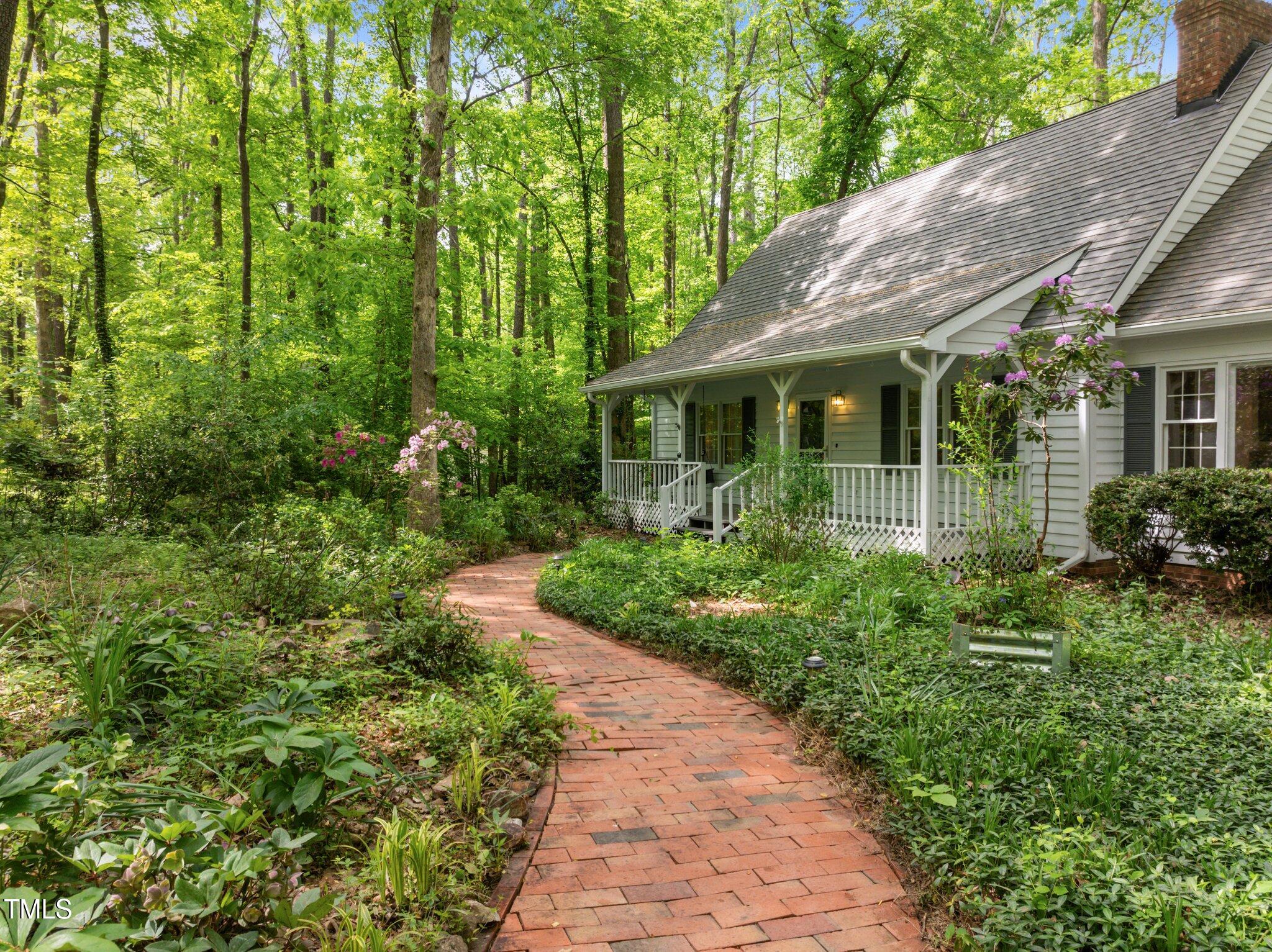 608 Valen Court