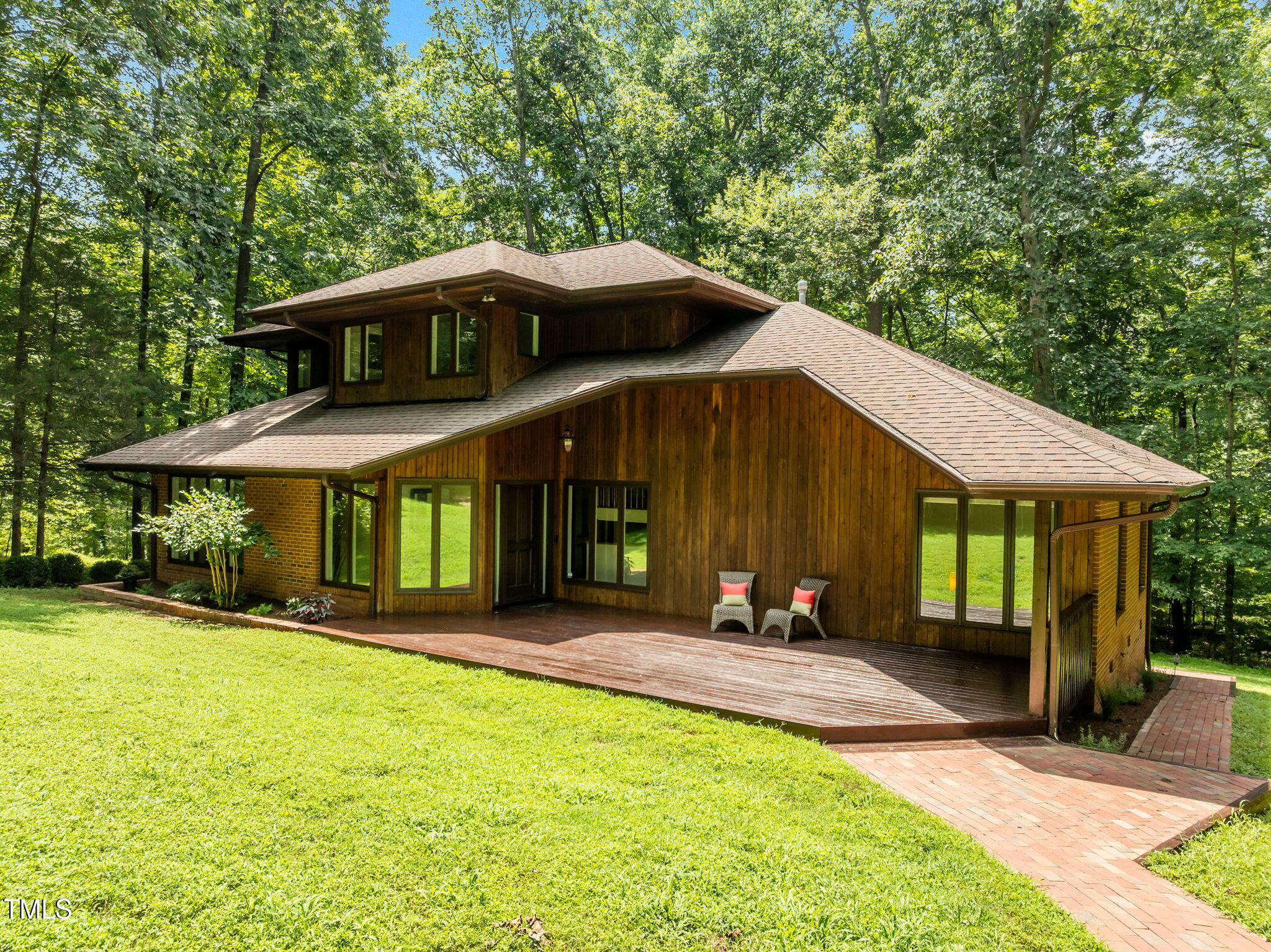 801 Creekstone Drive