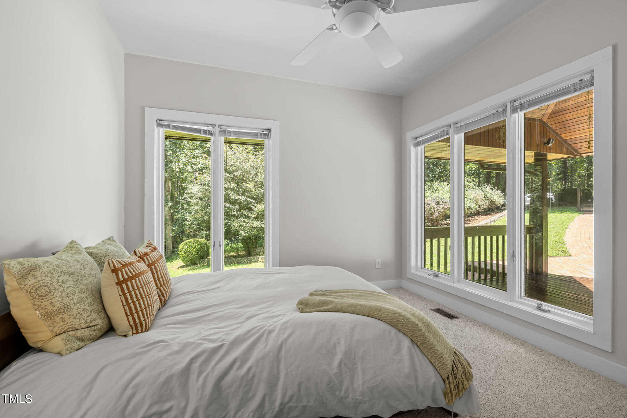 801 Creekstone Drive