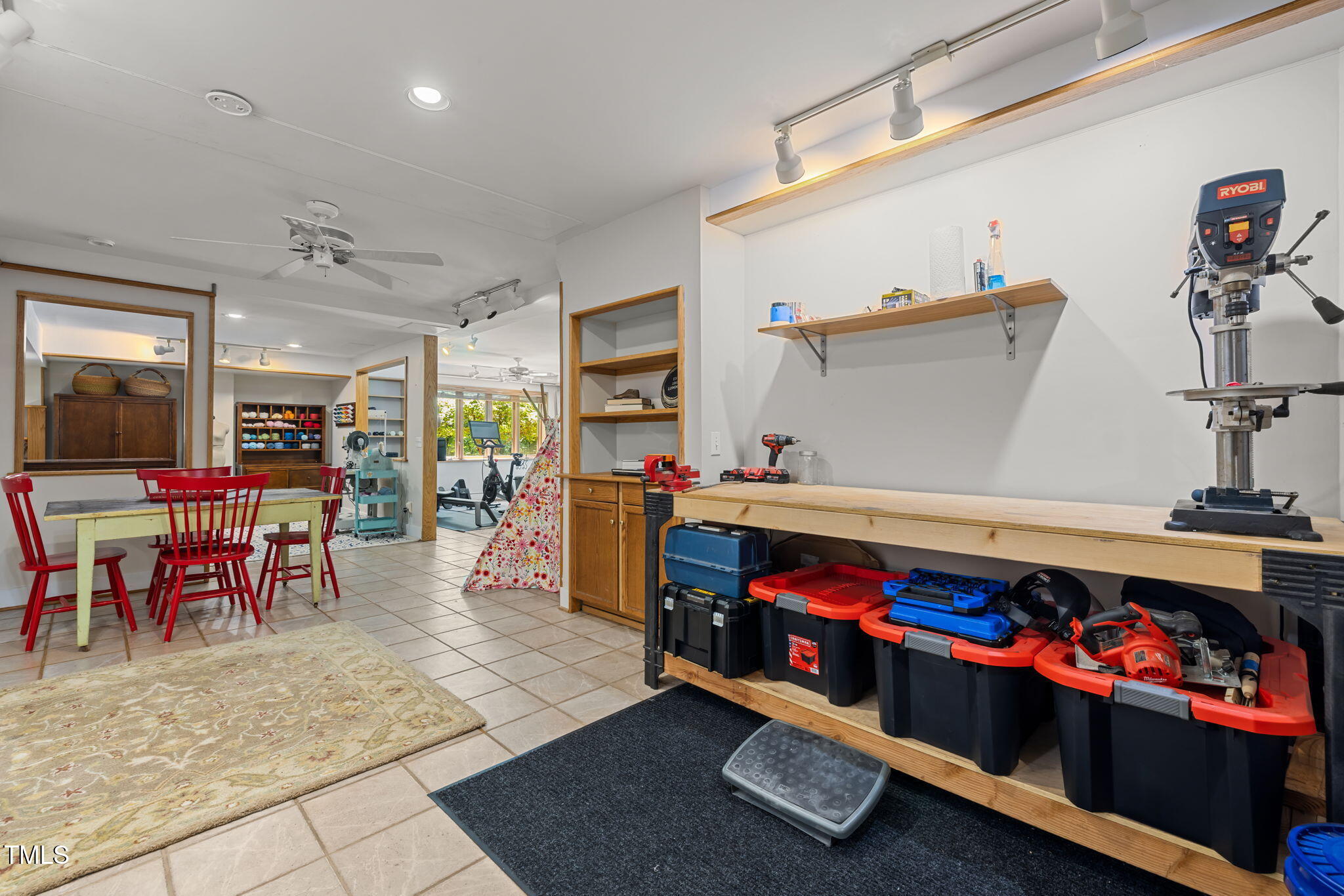 801 Creekstone Drive