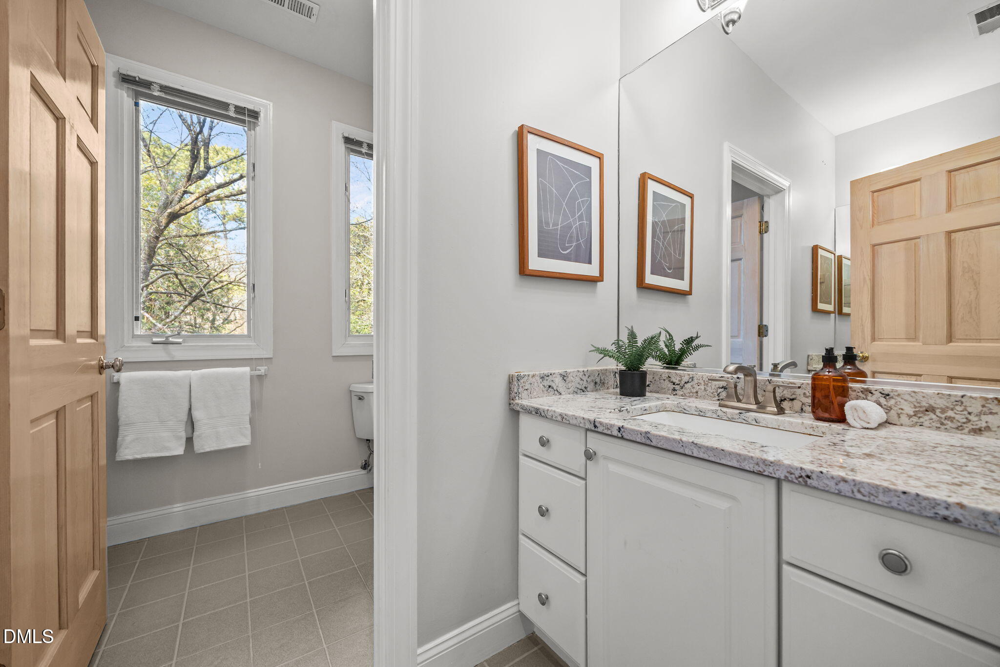 822 Creekstone Drive