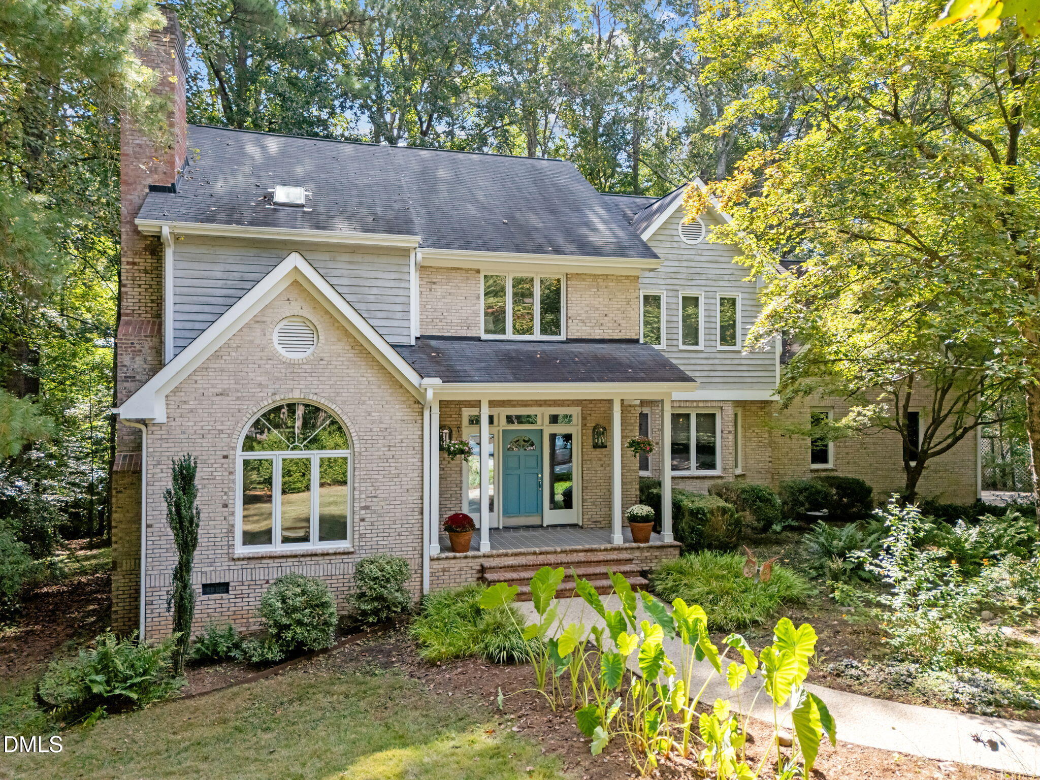 822 Creekstone Drive