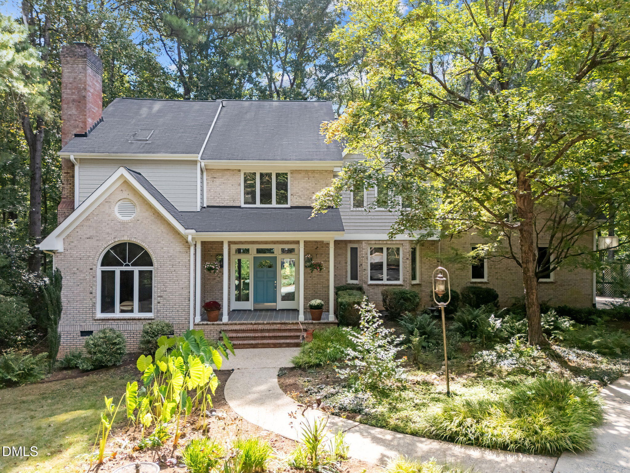 822 Creekstone Drive
