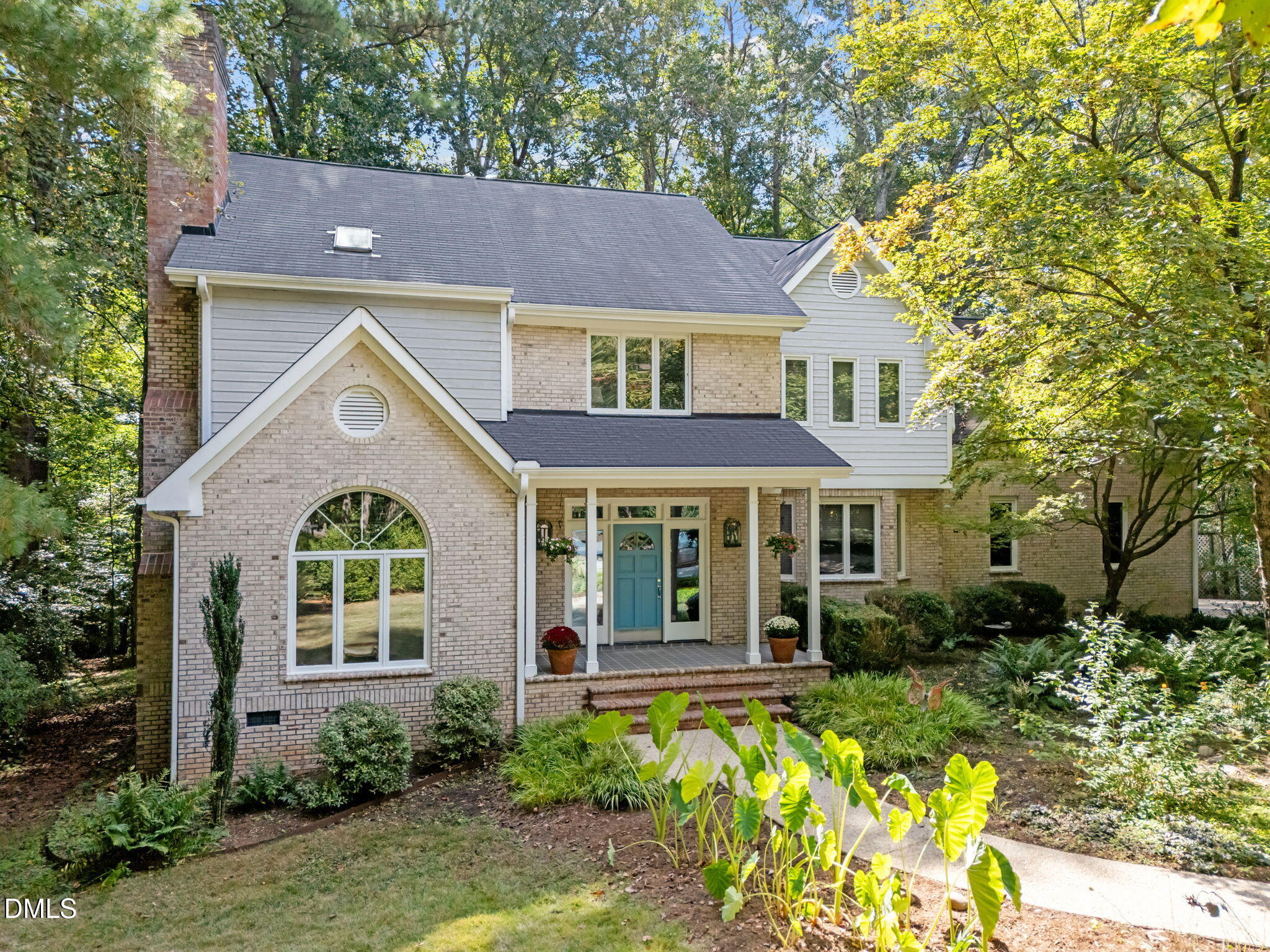 822 Creekstone Drive