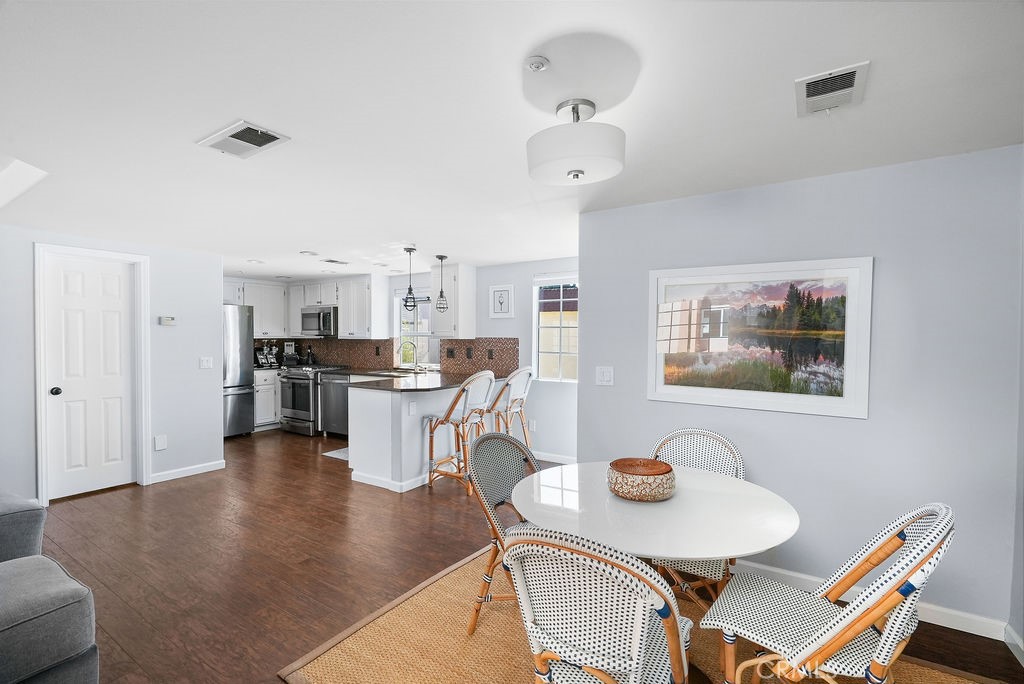 7659 Yorktown Avenue