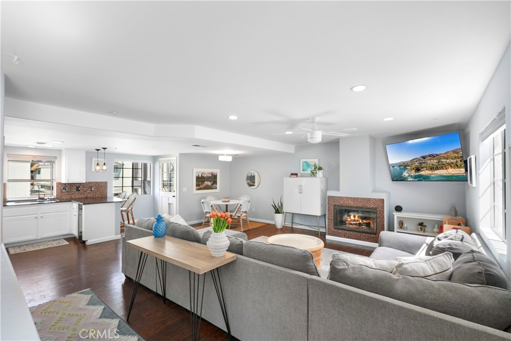 7659 Yorktown Avenue