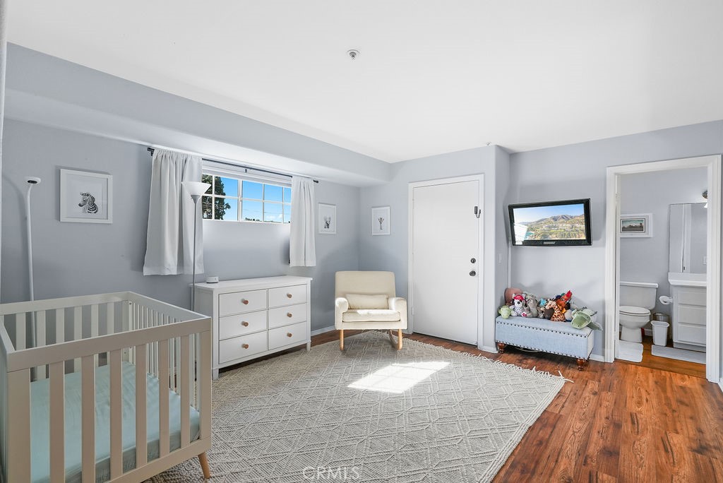 7659 Yorktown Avenue