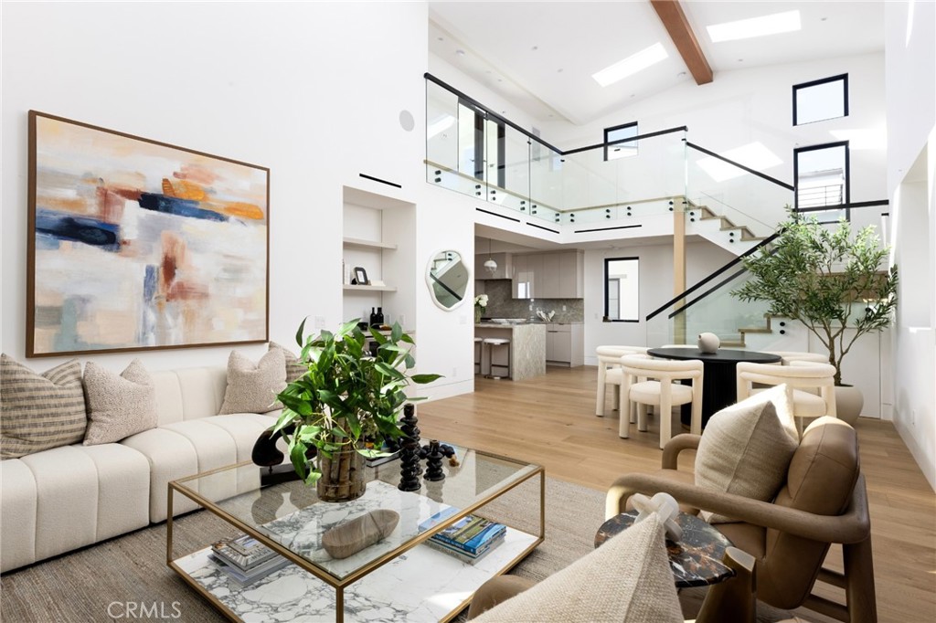 303 1/2 Goldenrod Avenue