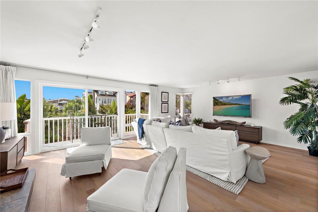 430 Carnation Avenue