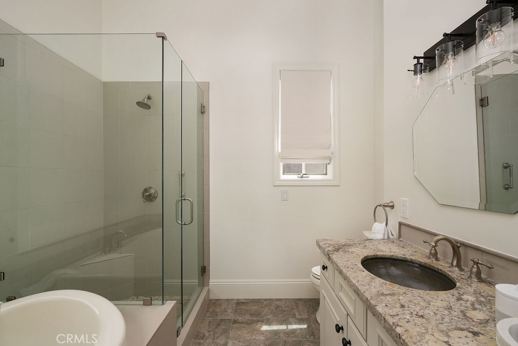 412 1/2 Goldenrod Avenue