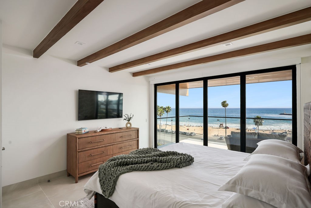 3047 Ocean Boulevard