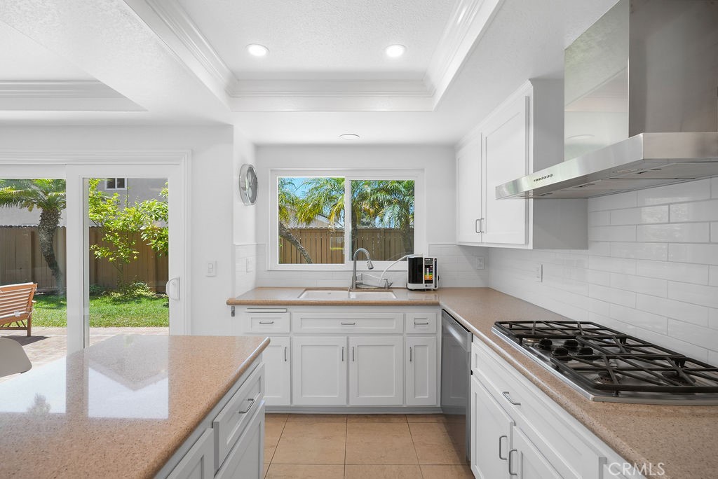 201 La Costa Court