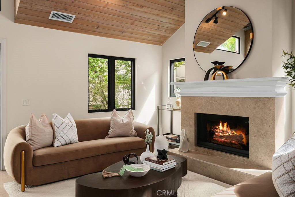 441 1/2 Goldenrod Avenue