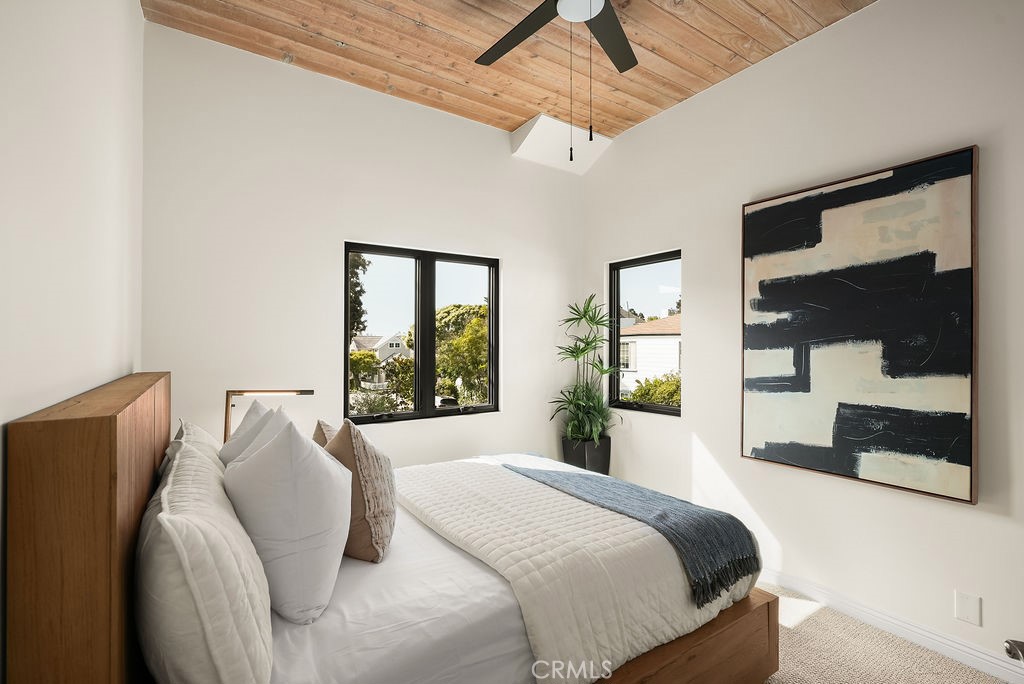 441 1/2 Goldenrod Avenue