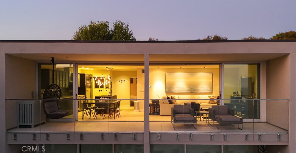 1585 S Coast Highway 66