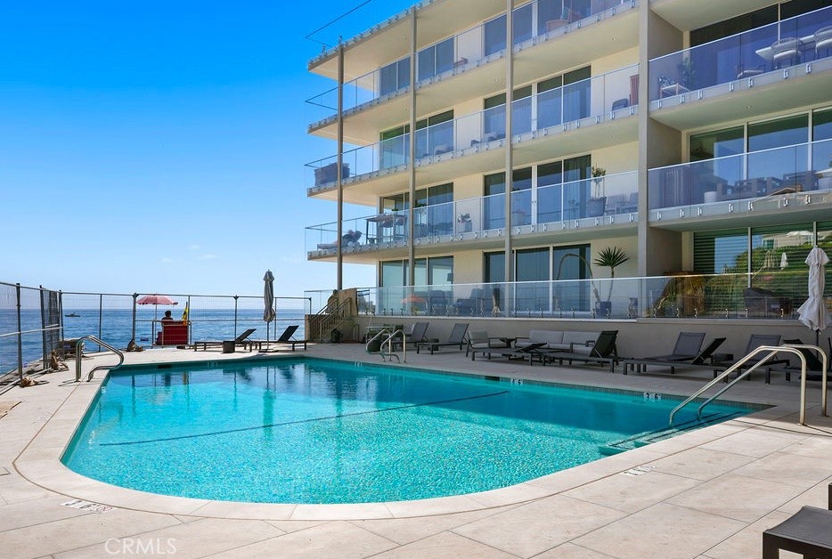 1585 S Coast Highway 66