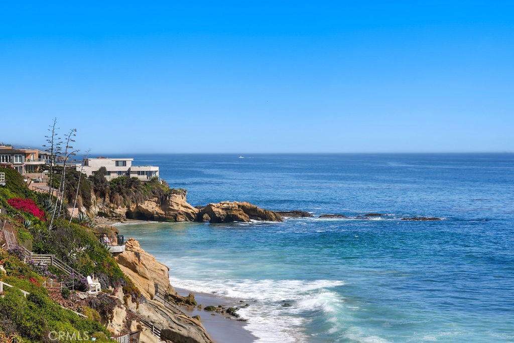 1585 S Coast Highway 66