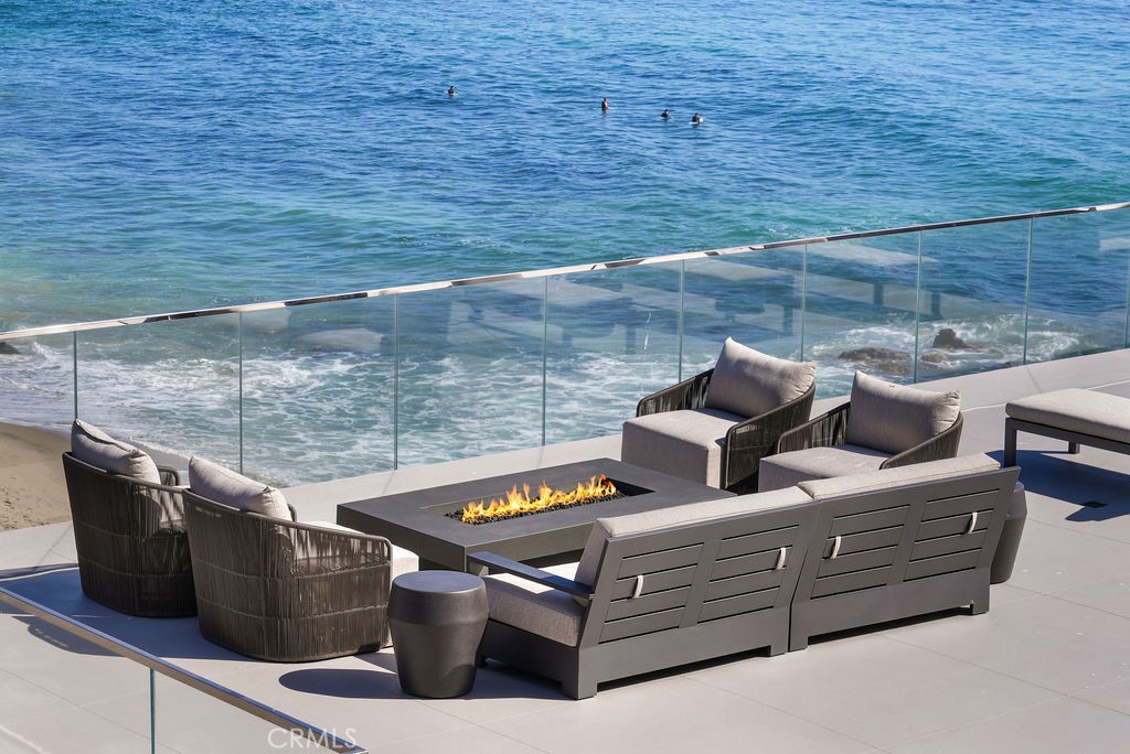 1585 S Coast Highway 66