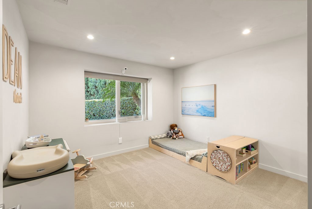 2905 Paper Lane