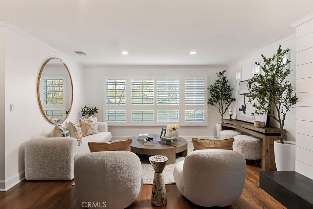 453 Seaward Road