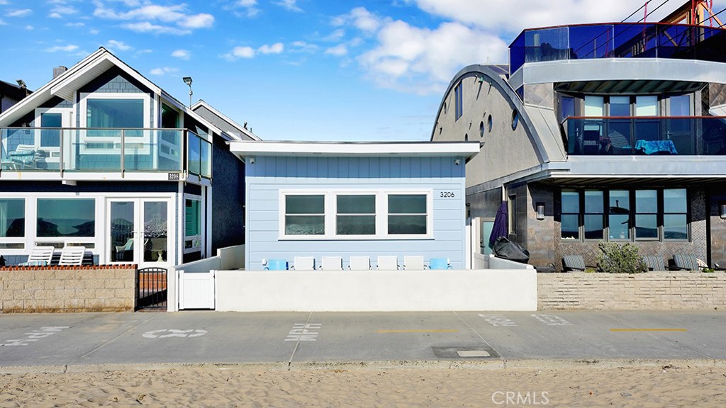 3206 W Oceanfront