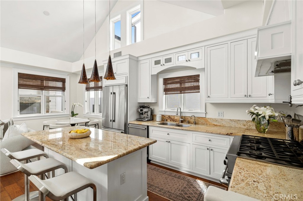 516 Poinsettia Avenue B