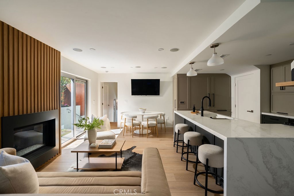 31911 Crestwood Place